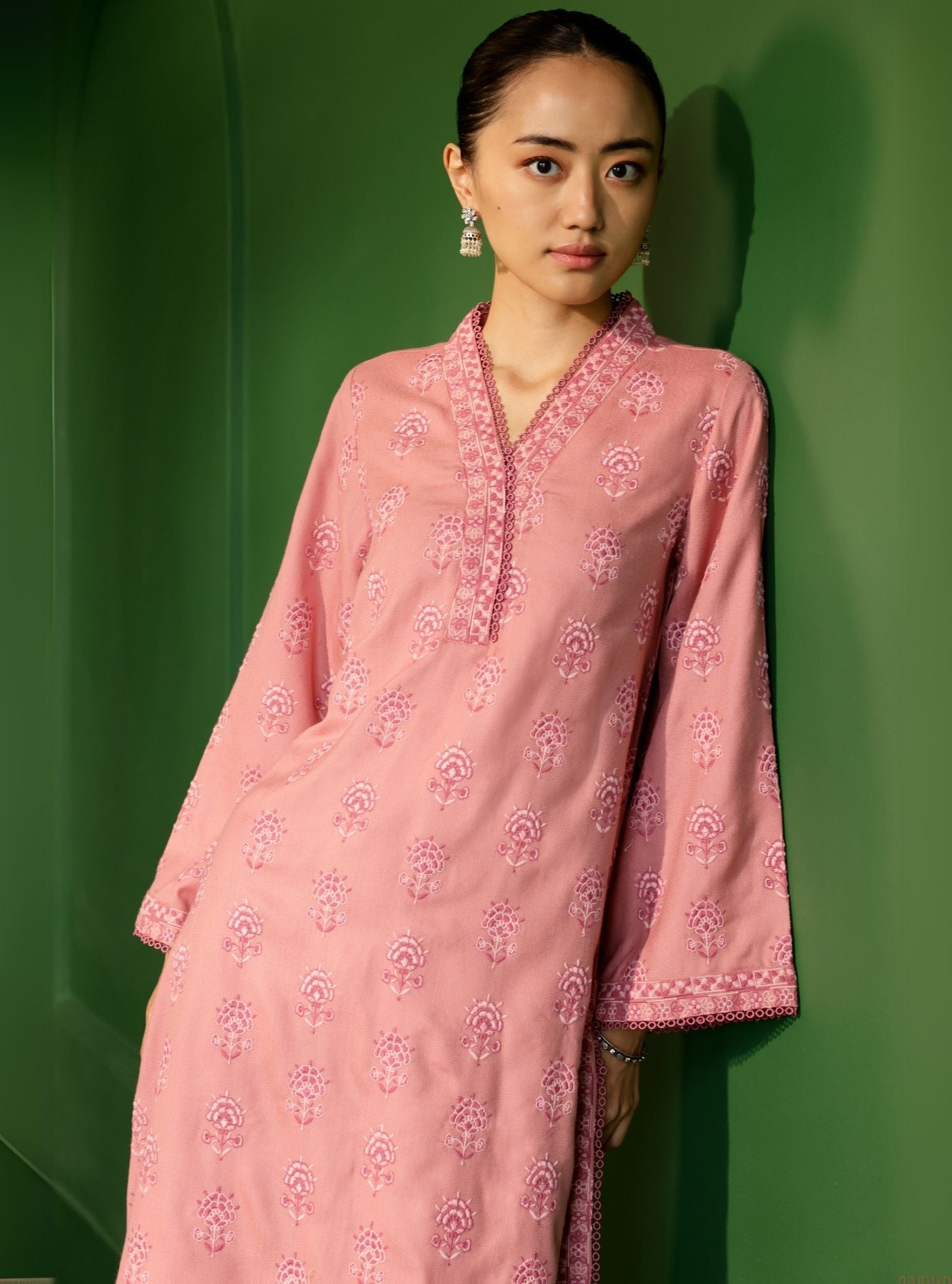 Mulmul Wool Harlow Pink Kurta With Mulmul Wool Harlow Pink Pant