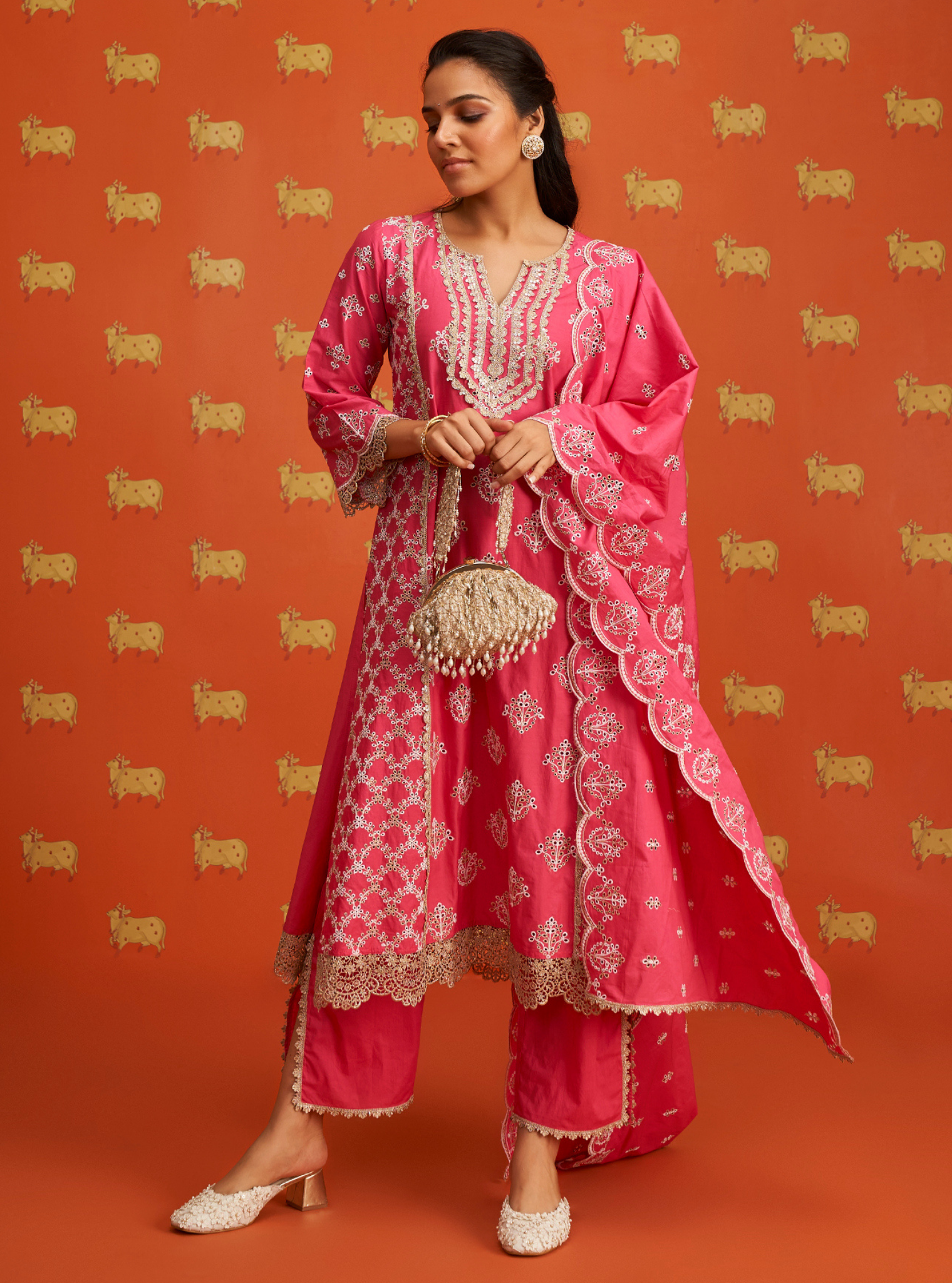 Mulmul Cotton Itsara Fuschia Kurta With Mulmul Cotton Itsara Fuschia Pant