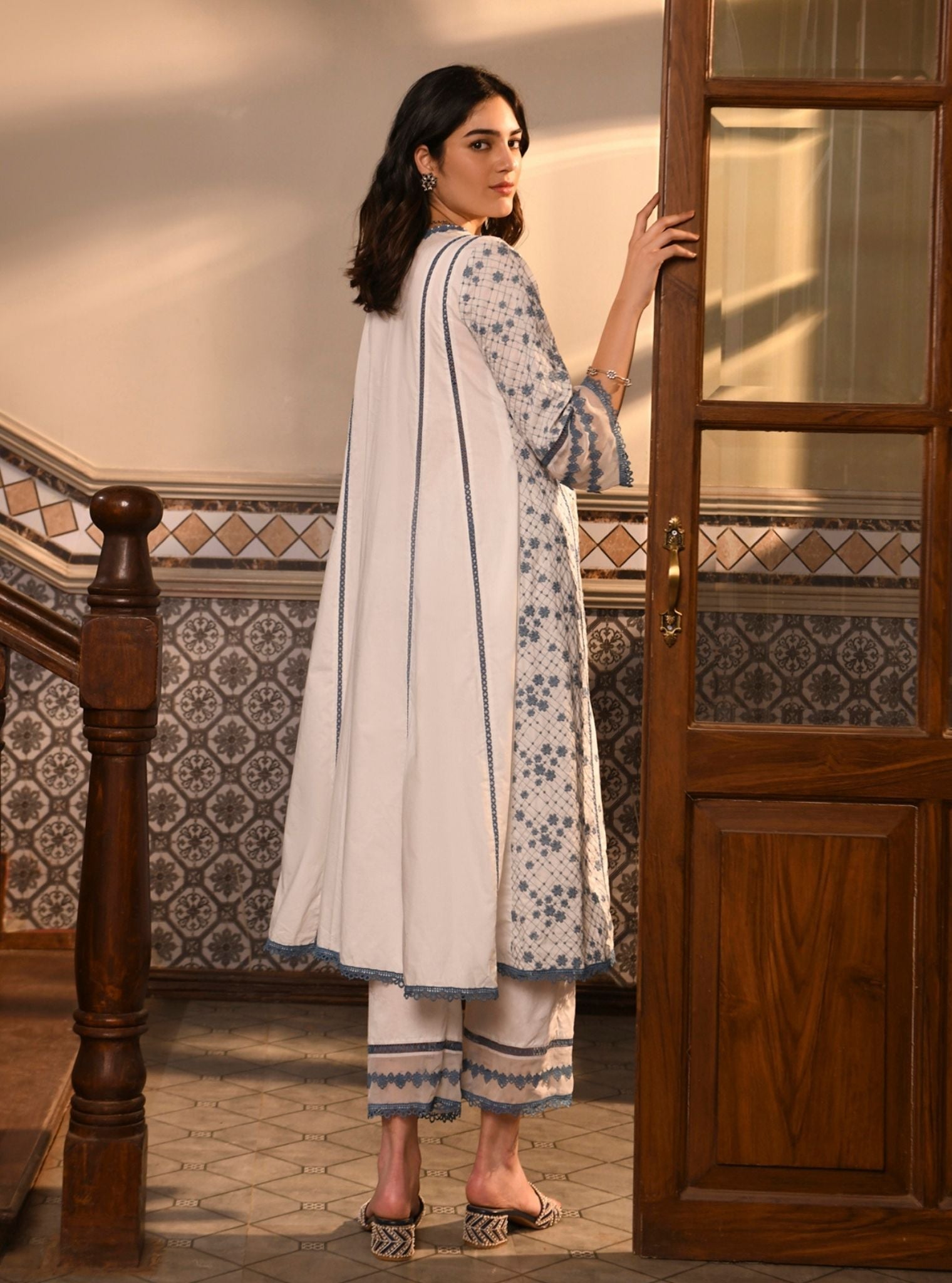 Mulmul Cotton Kishi White Kurta With Mulmul Cotton Kishi White Pant