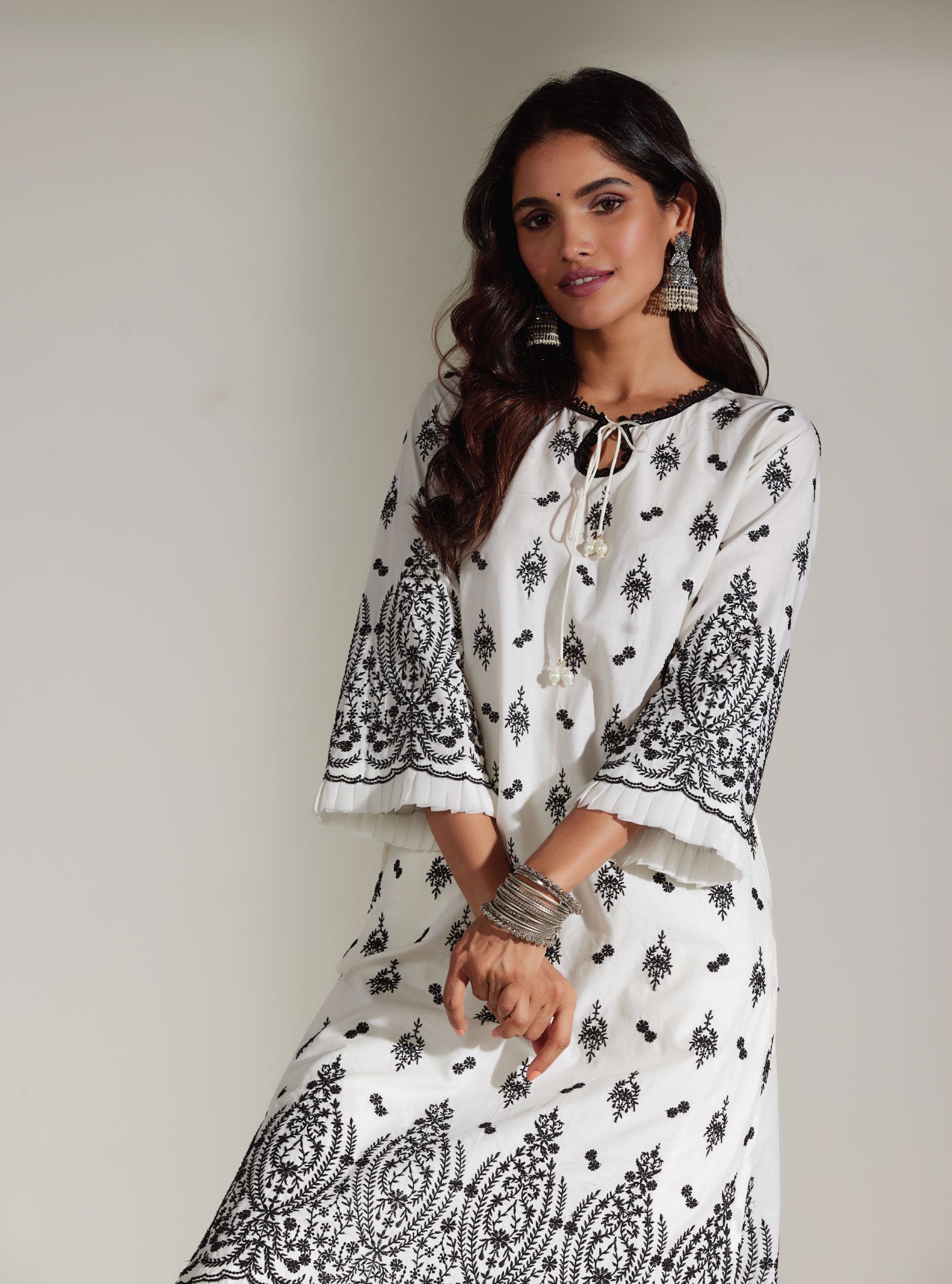 Mulmul Cotton Asteria Off White Kurta With Asteria Off White Palazzo