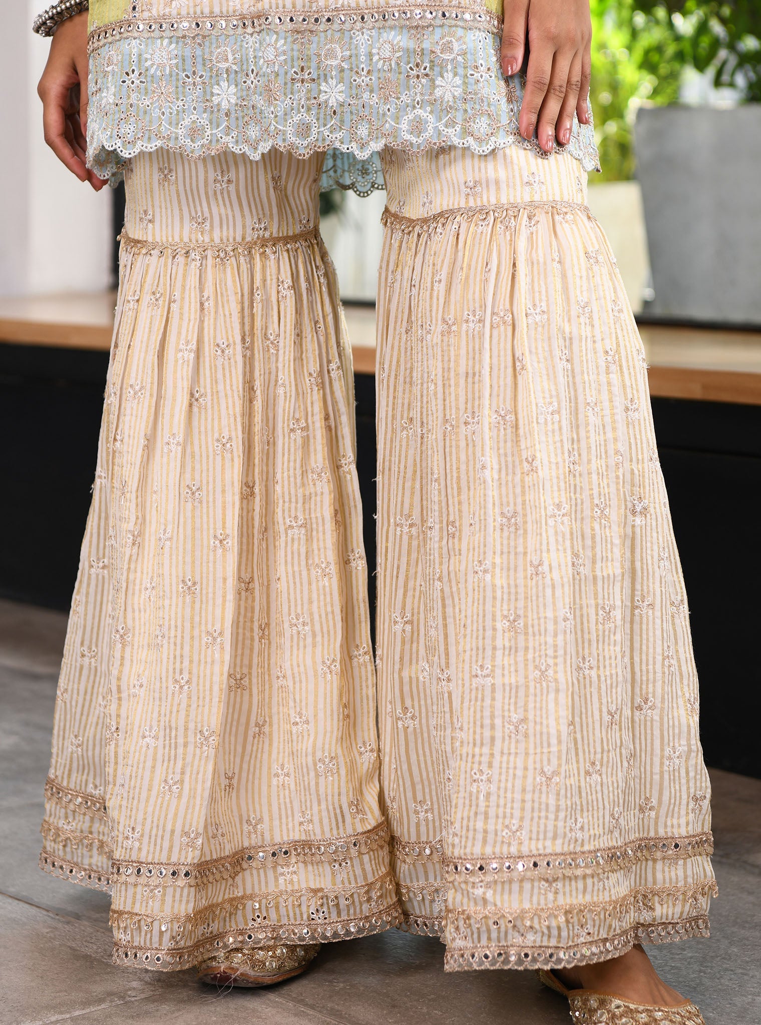 Mulmul Banarsi Birchin Off White Garara