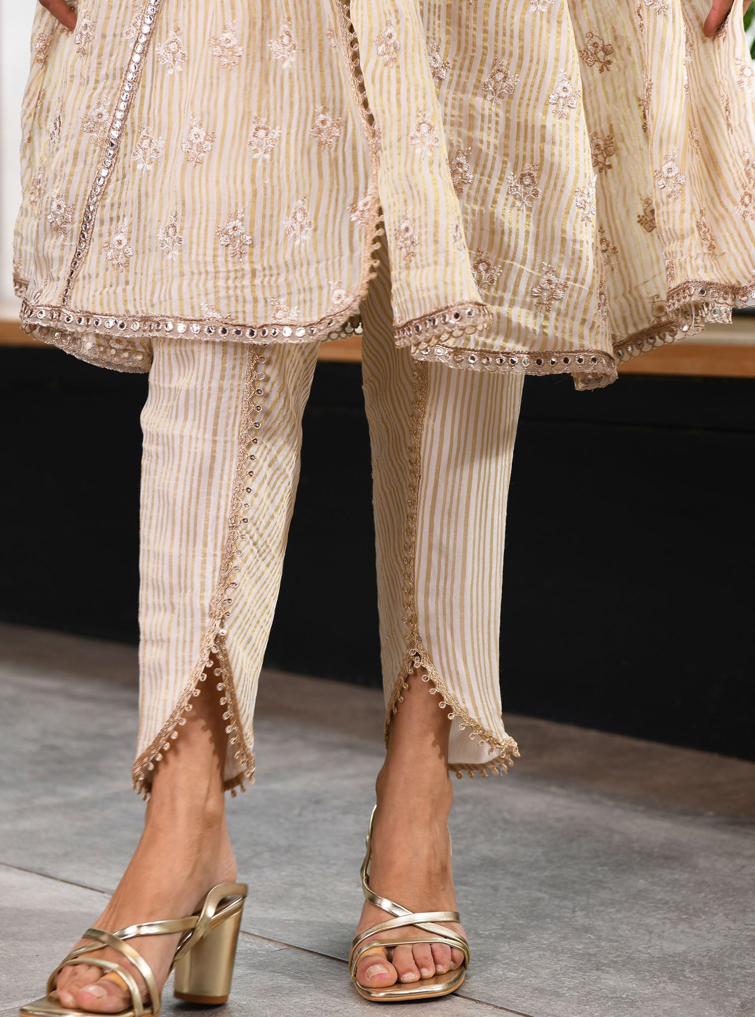 Mulmul Banarsi Finsbury Off White Dhoti Pant