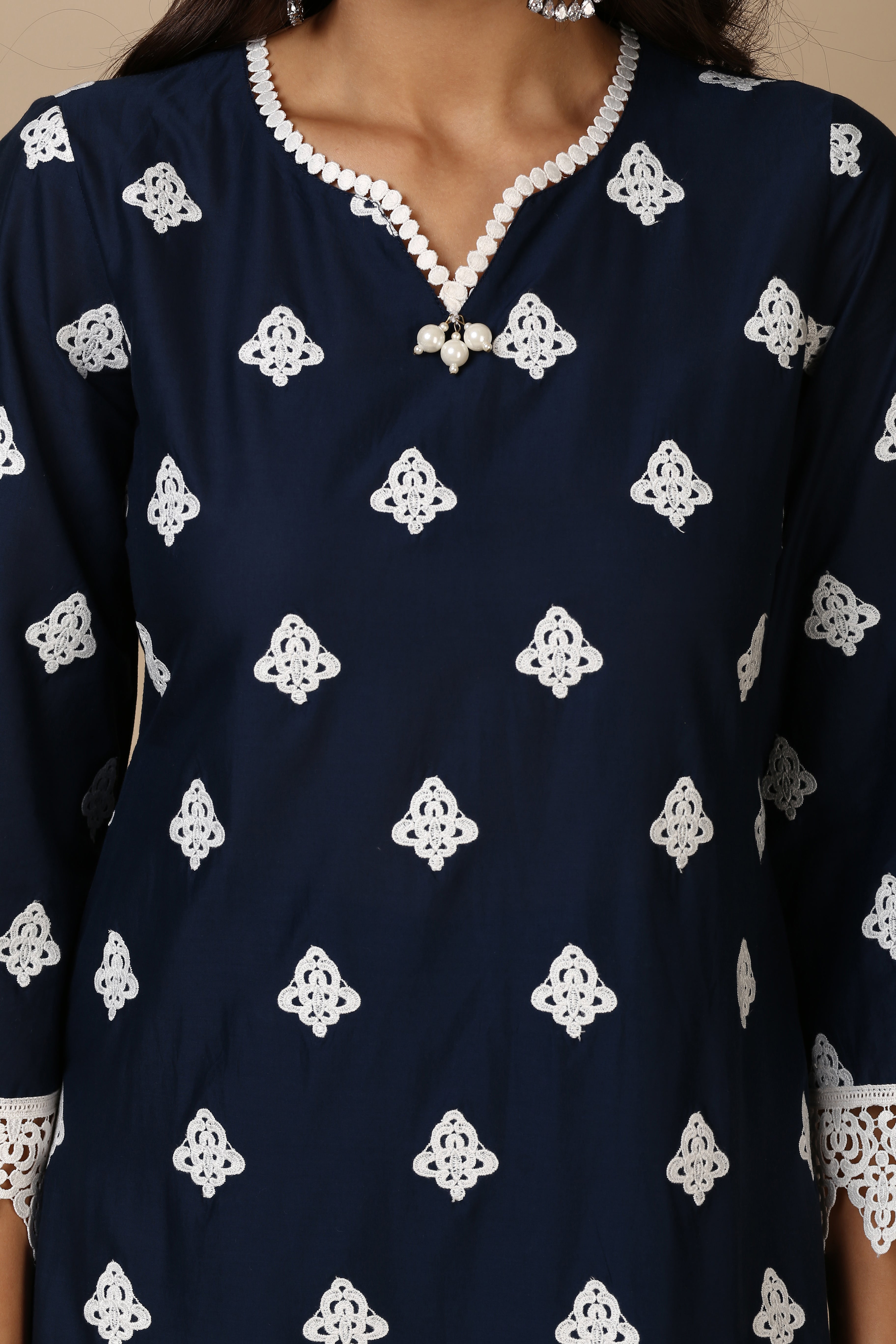 Coral bells Navy Blue