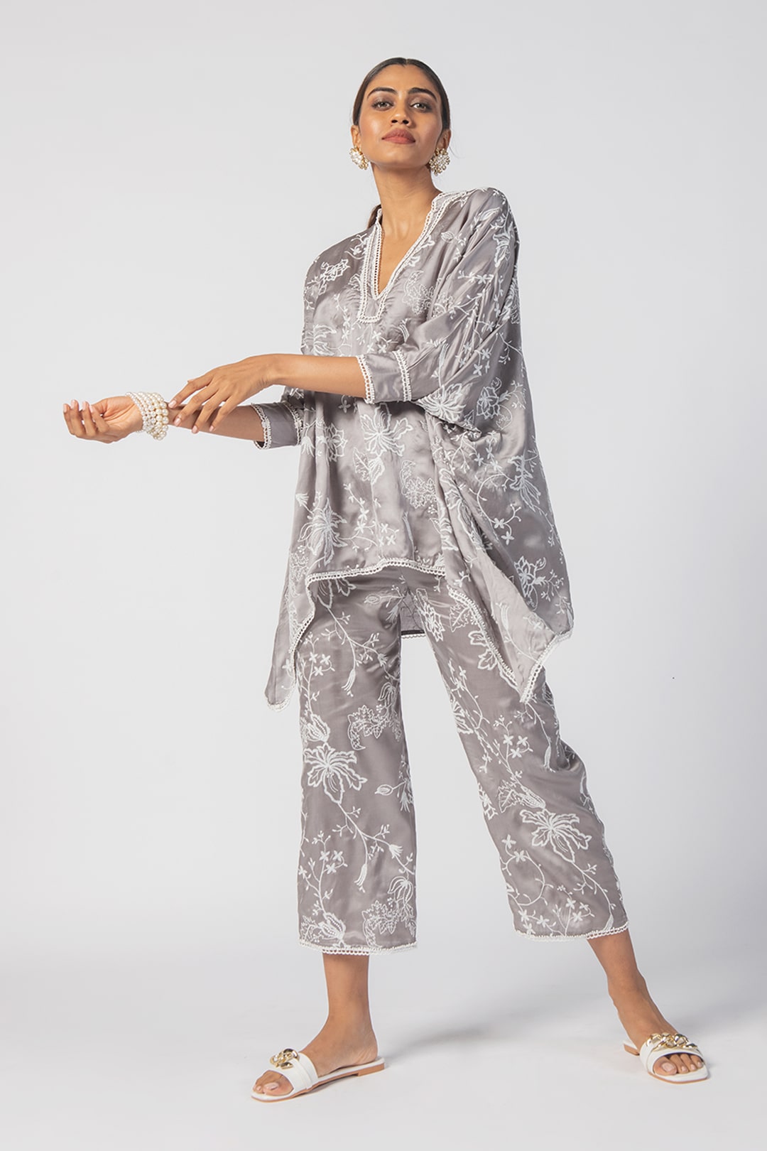 Mulmul Cupro Lonain Grey Pant