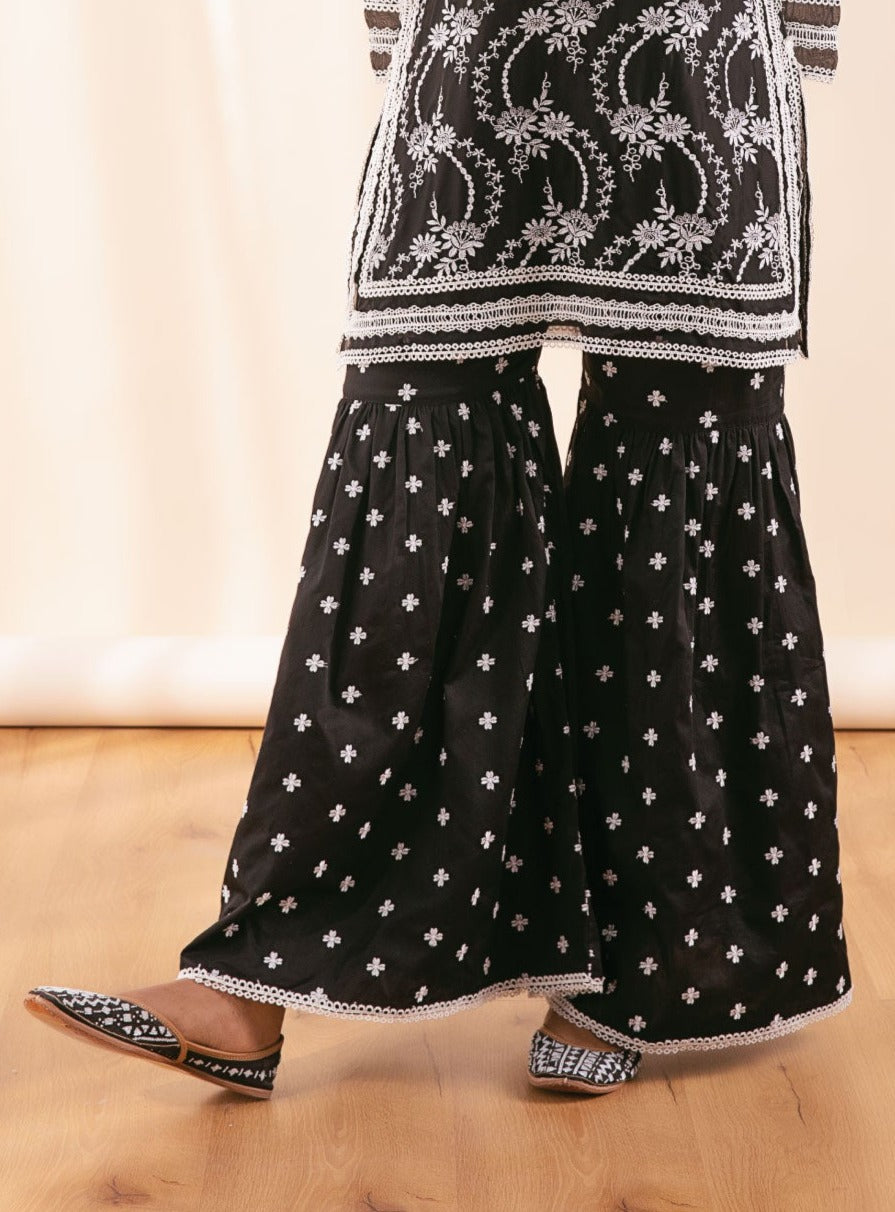 Mulmul Organza Luna Black Garara