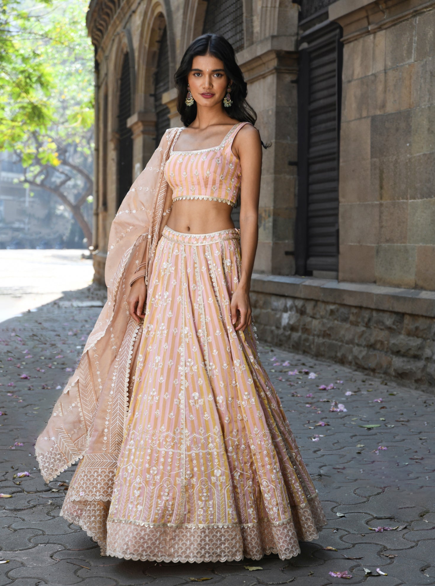 Mulmul Banarsi Sindhuri Light Pink Lehenga