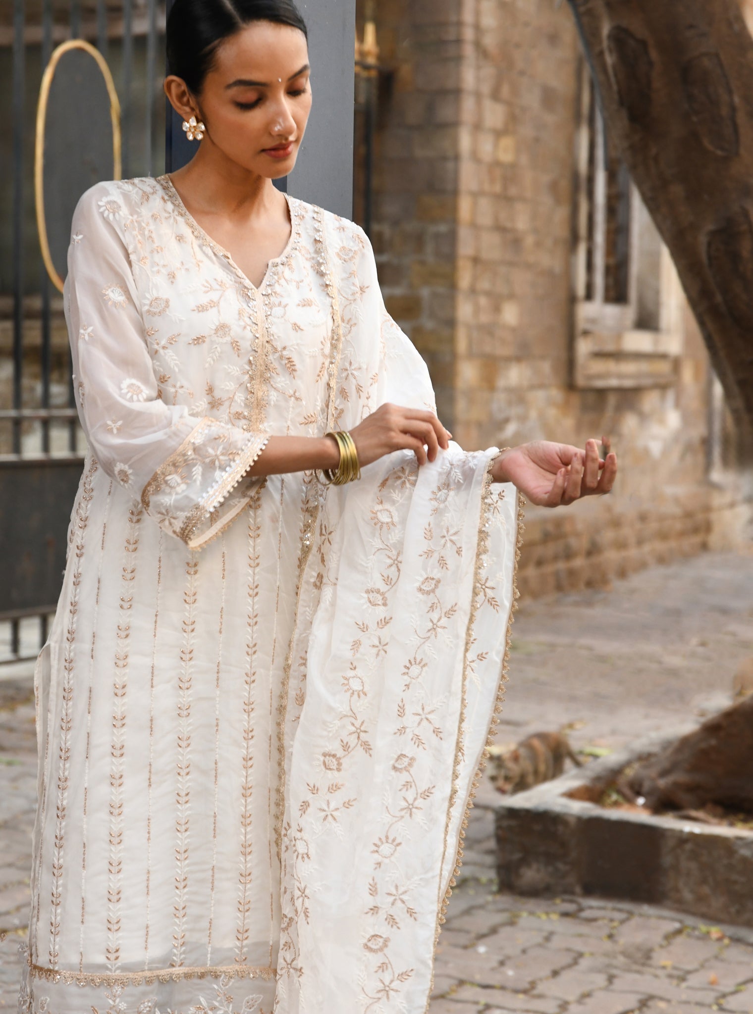 Mulmul Organza Amrapali Off White Kurta With Mulmul Pima Amrapali Off White Pant