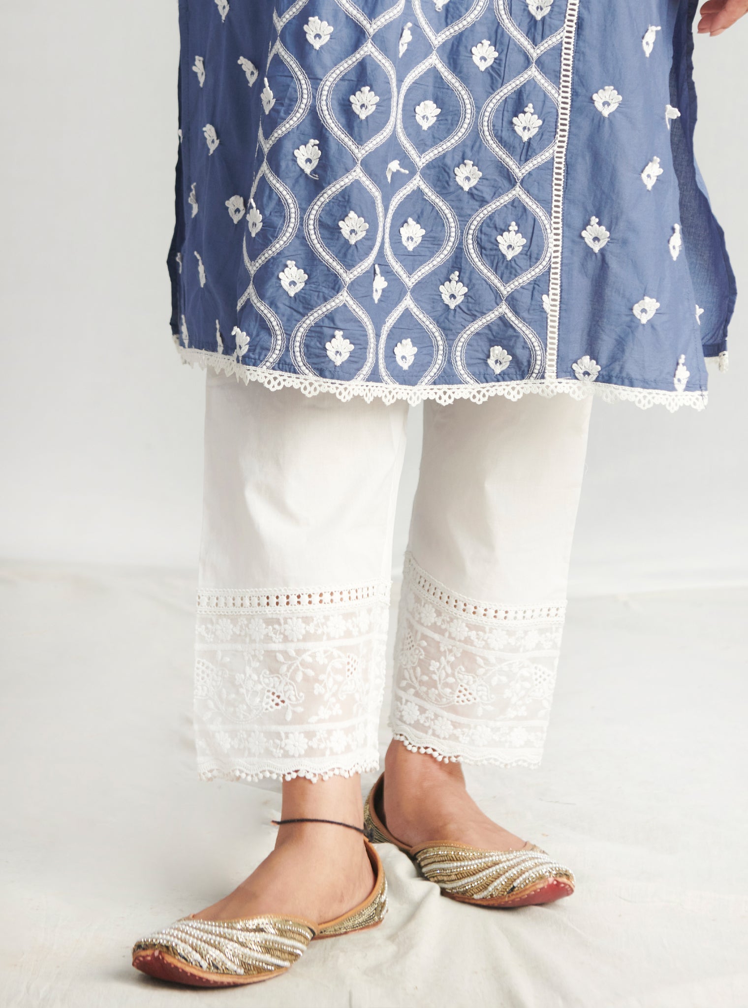 Mulmul Cotton Rivona Kurta Navy With Mulmul Cotton Verla White Pant