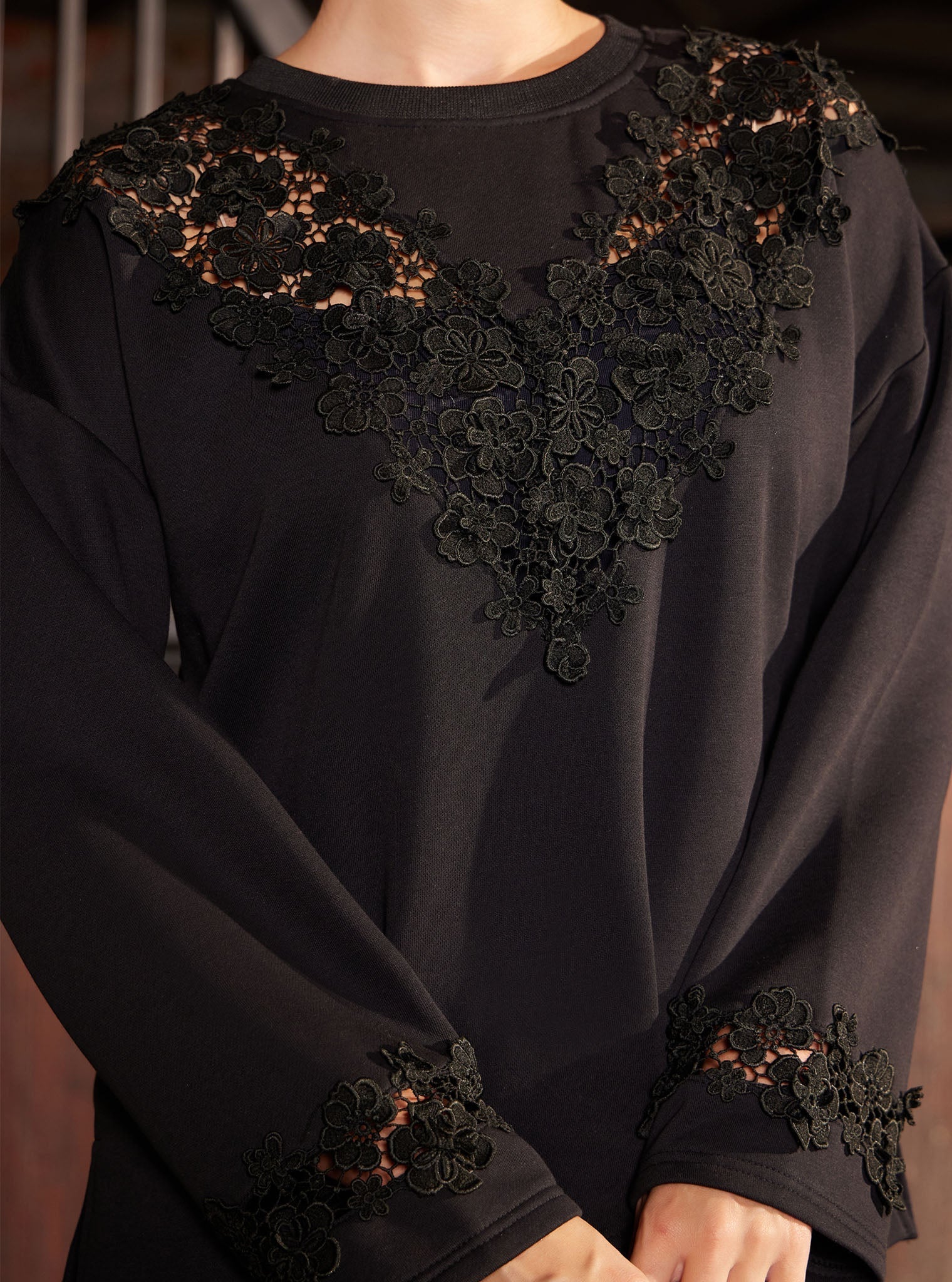 Circe Fleece Black Top