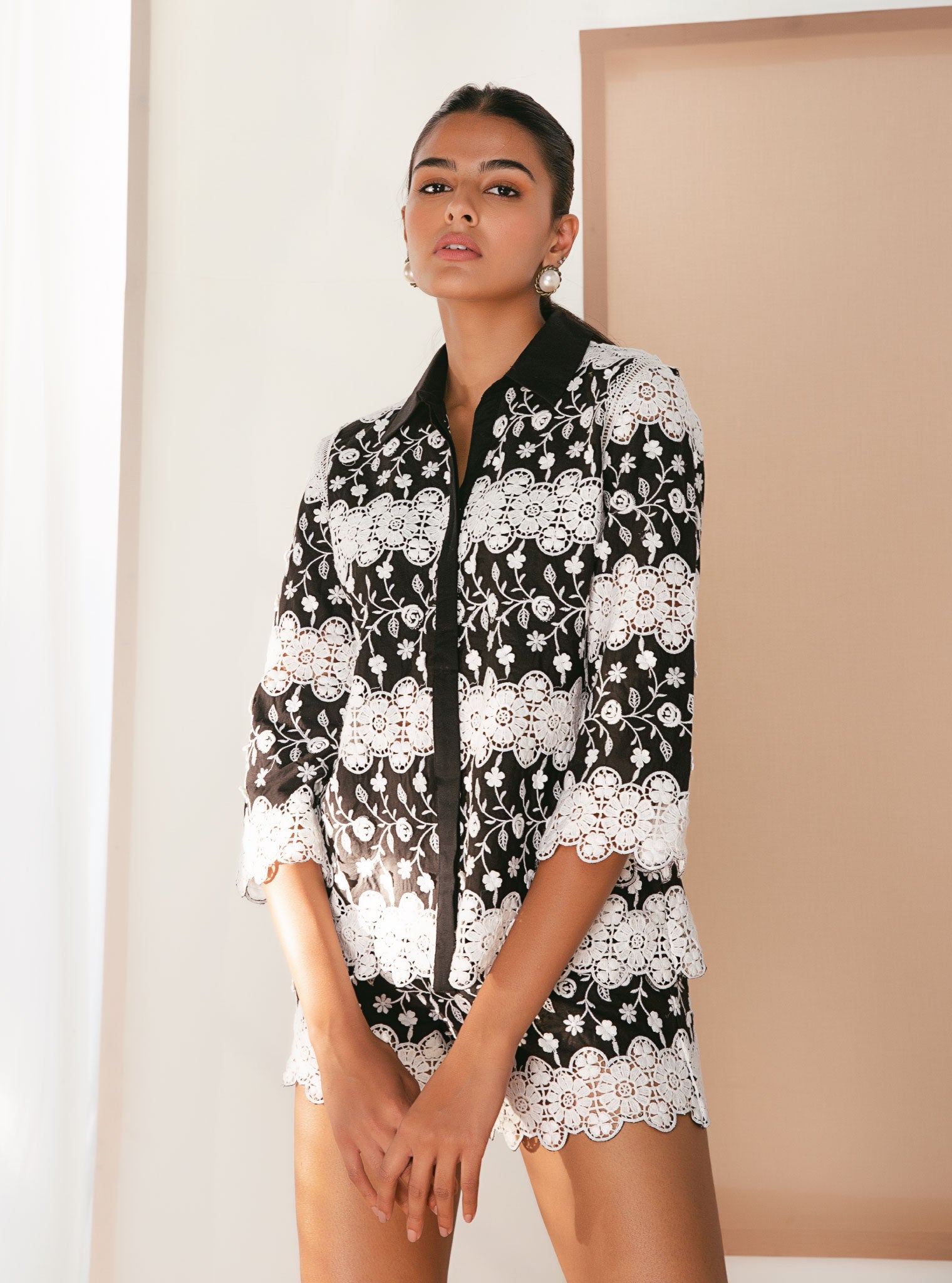 Avril Cotton Black Shirt With Short