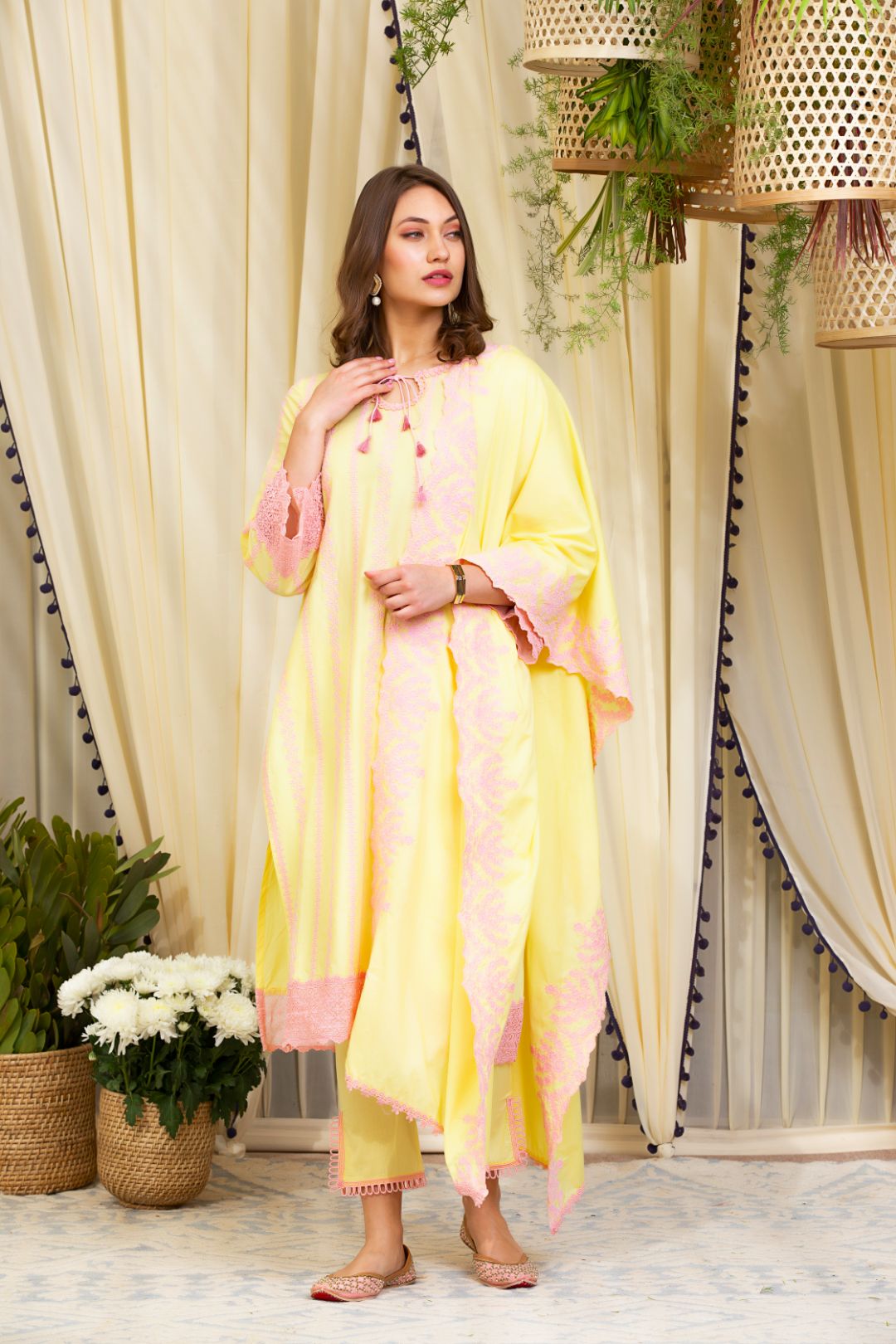 Mulmul Supima Cotton Emb. Border Dupatta