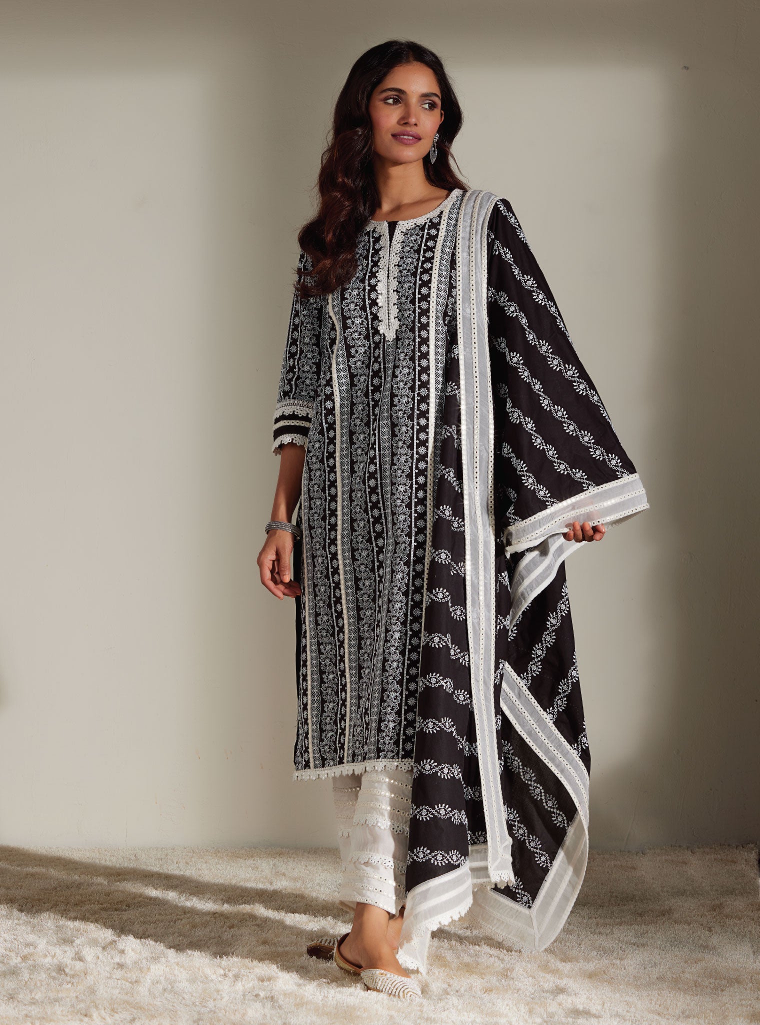 Mulmul Supima Cotton Shiloh Black Dupatta