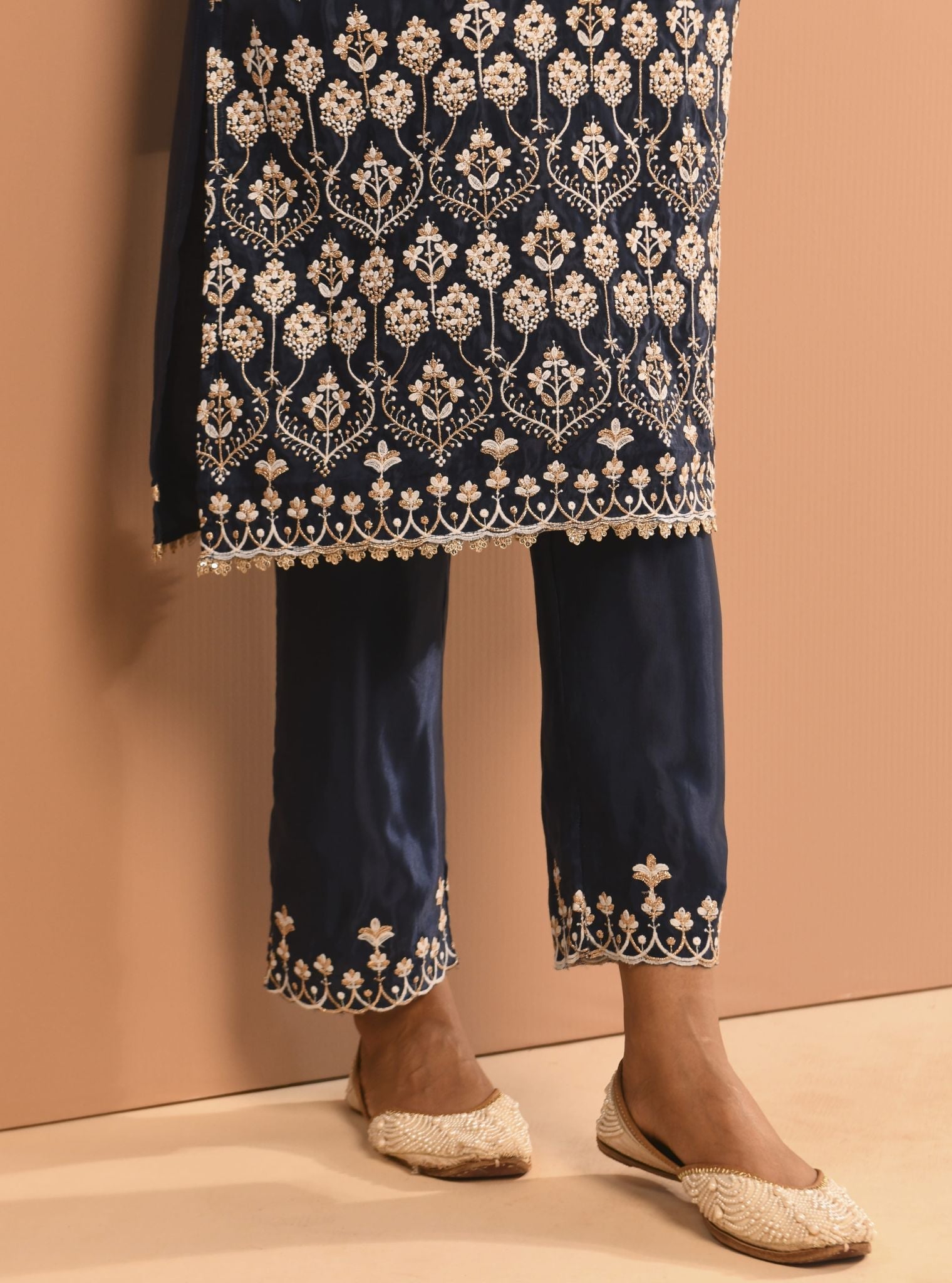 Mulmul Cupro Aarya Navy Kurta With Mulmul Cupro Aarya Navy Pant