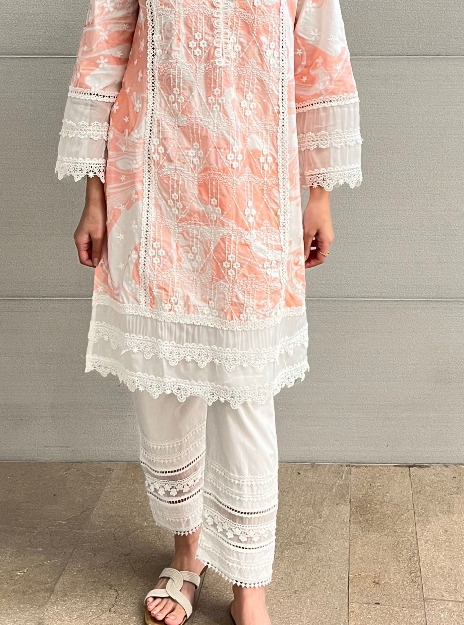 Mulmul Cotton Marble Delphi Pink kurta With Mulmul Cotton Multi Lace Slim White Pant