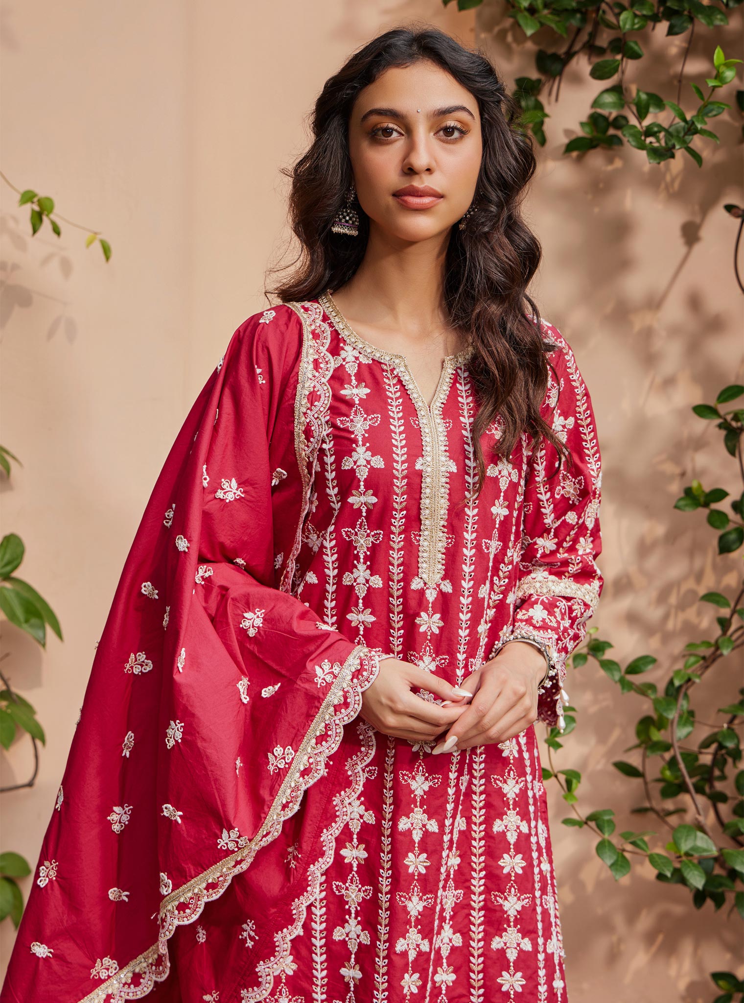 Mulmul Cotton Purvayi Red Kurta with Mulmul Cotton Purvayi Red Pant