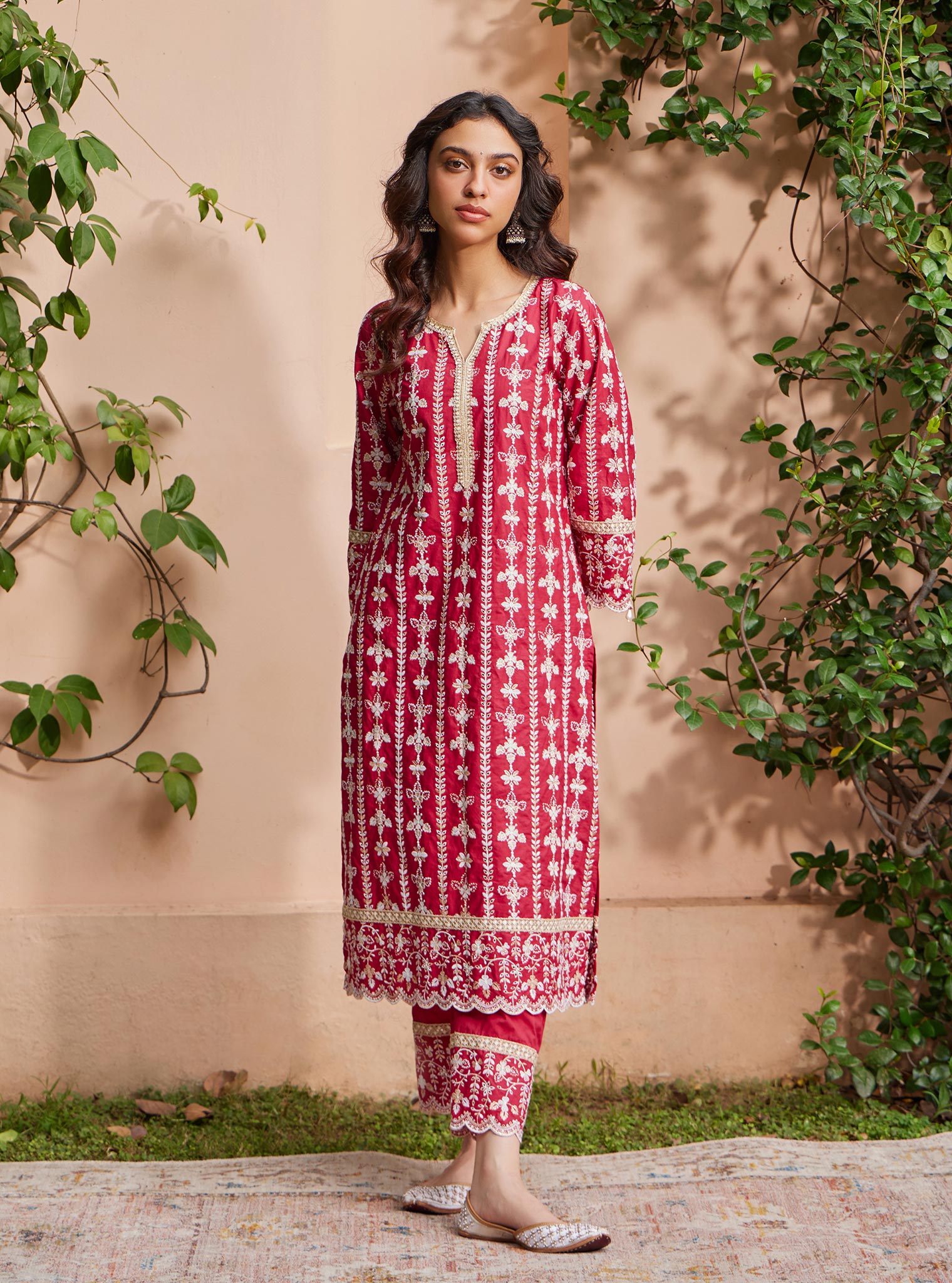 Mulmul Cotton Purvayi Red Kurta with Mulmul Cotton Purvayi Red Pant