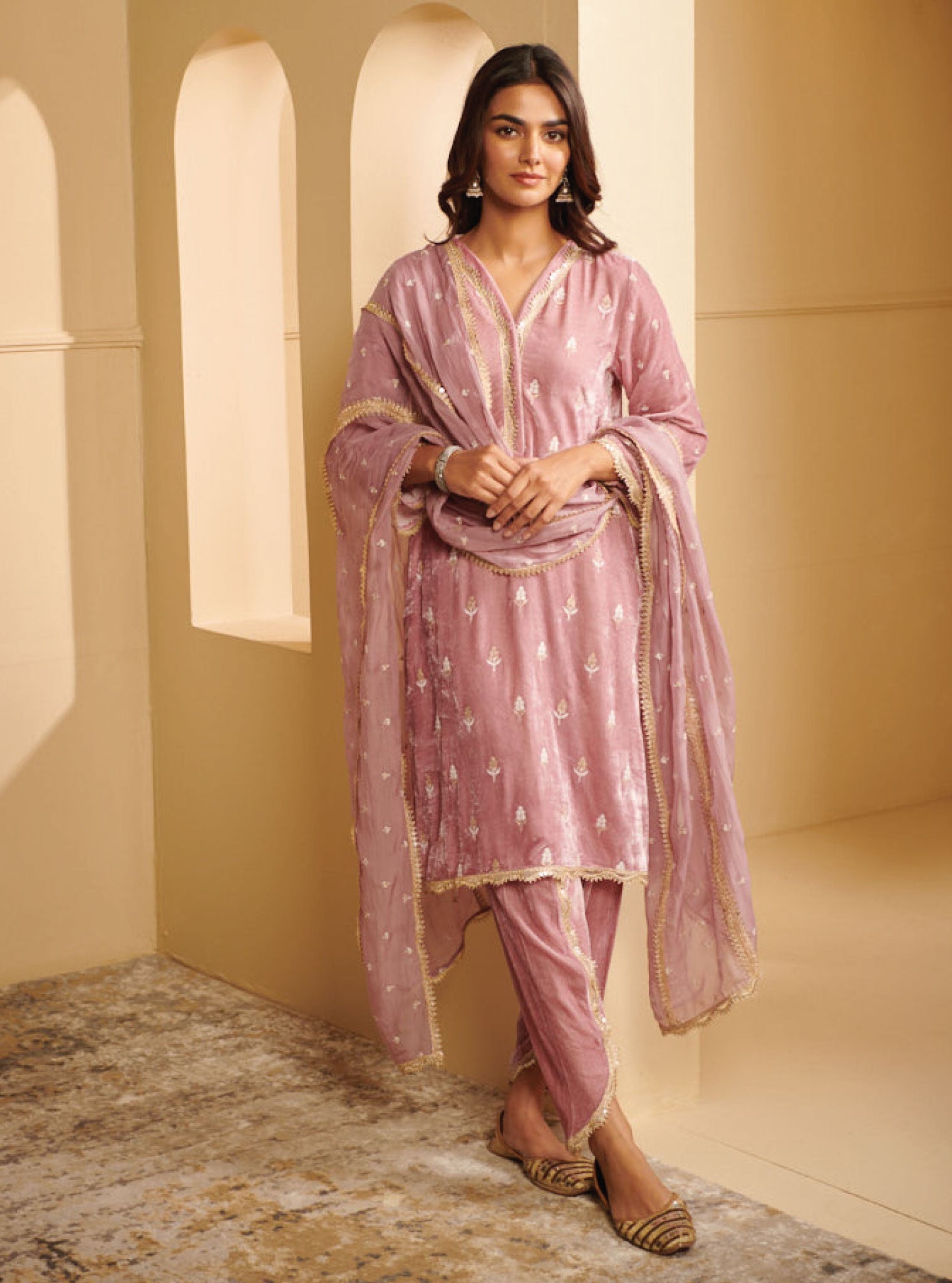 Mulmul Velvet Malia Lilac Kurta With Malia Lilac Dhoti Pant