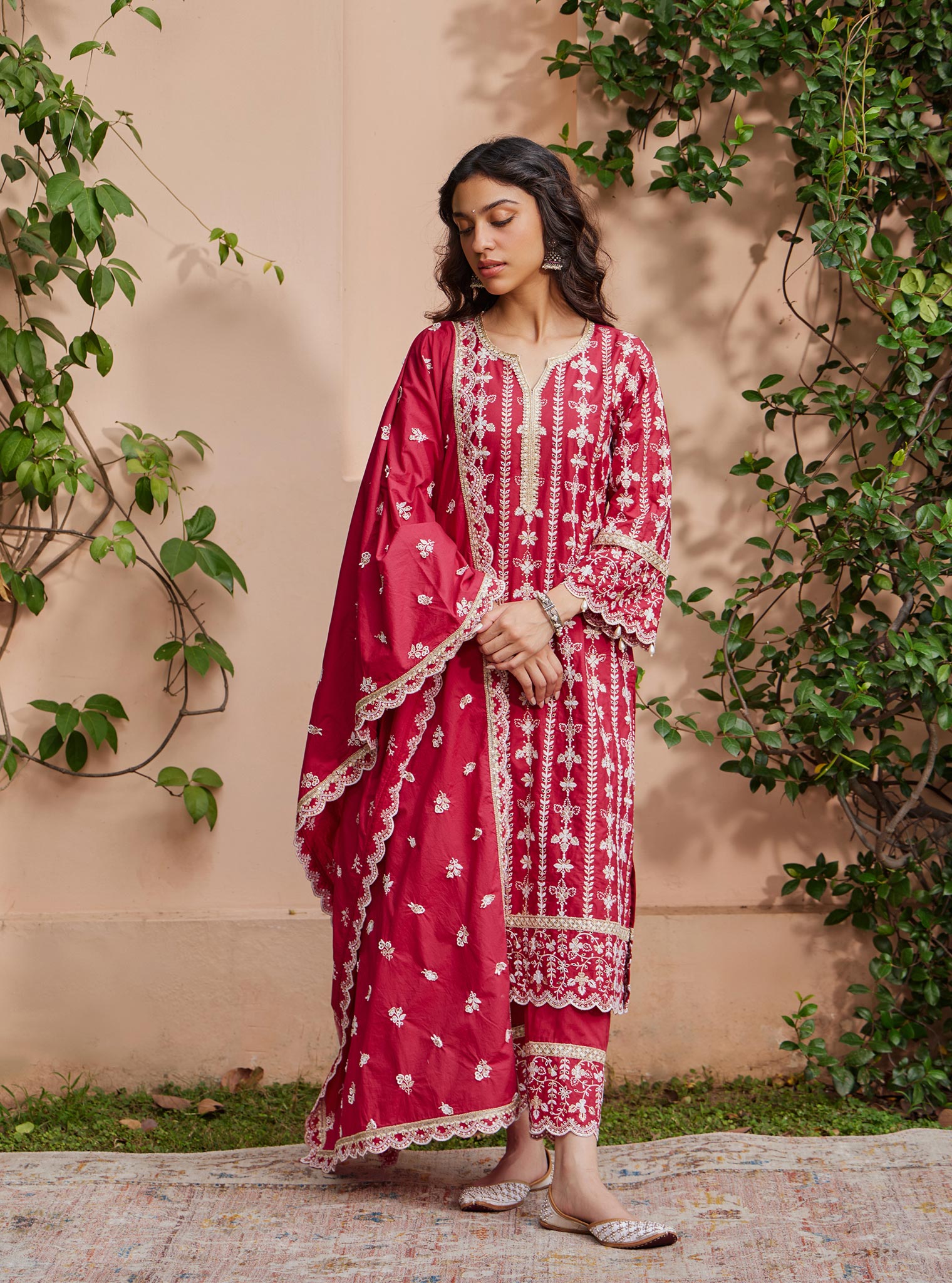 Mulmul Cotton Purvayi Red Kurta with Mulmul Cotton Purvayi Red Pant