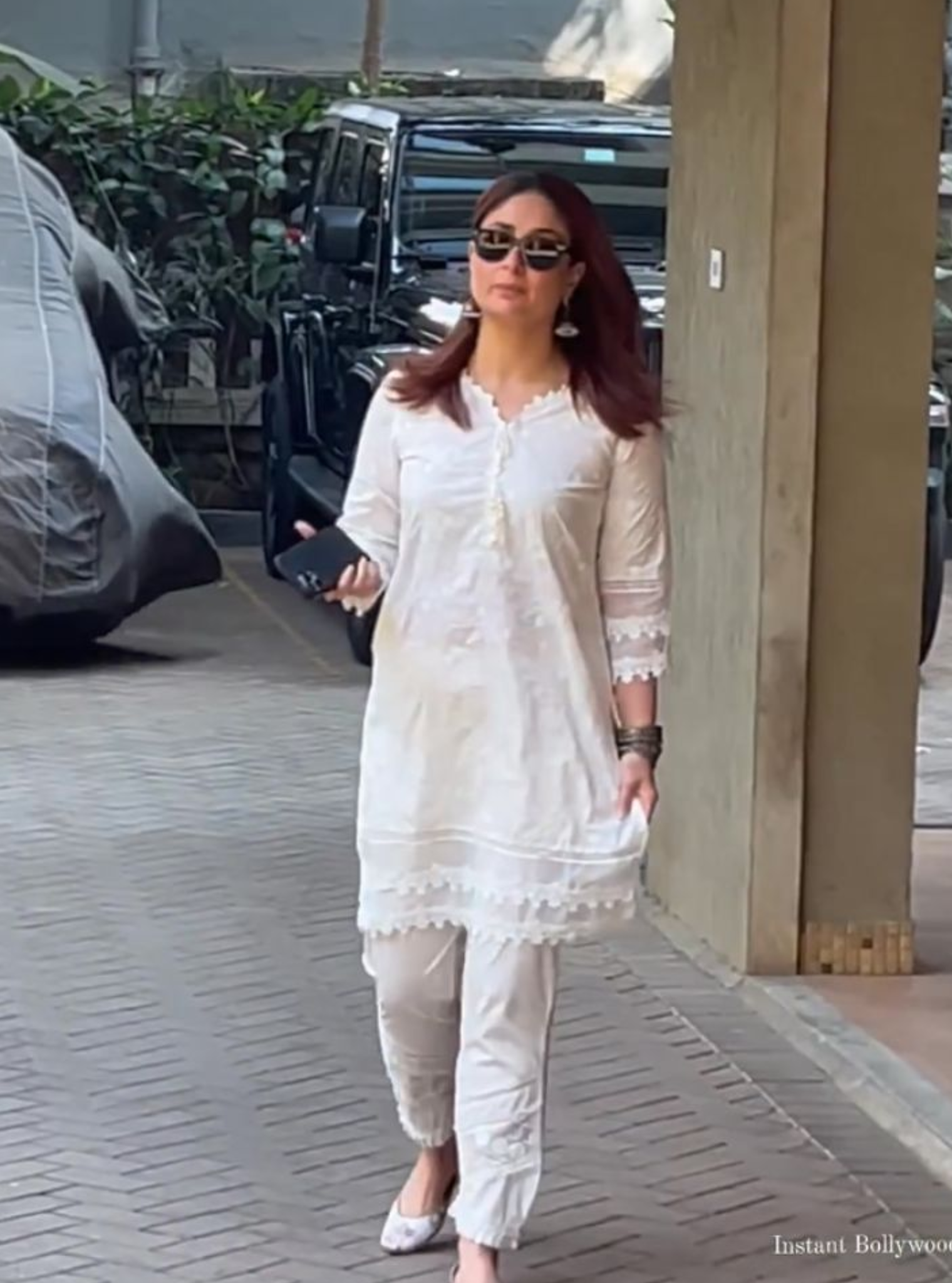 Mulmul Cotton Emmie White Kurta With Mulmul Cotton Diagonal Lace Pants