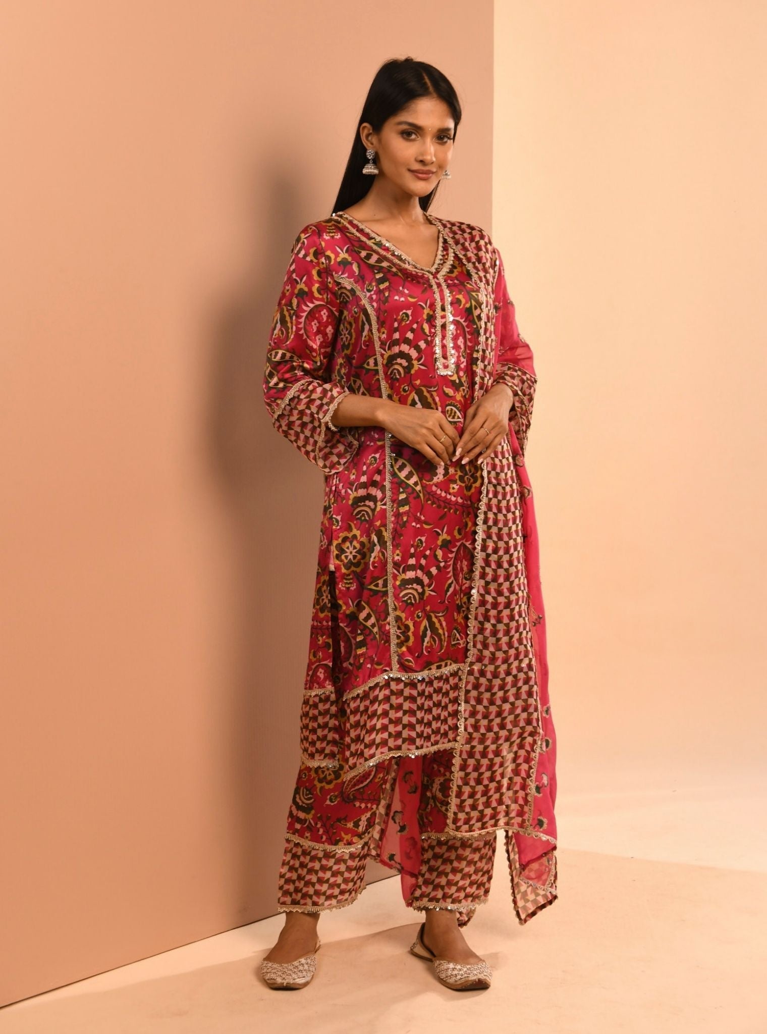 Mulmul Cupro Selah Fuchsia Kurta With Mulmul Selah Fuchsia Pant