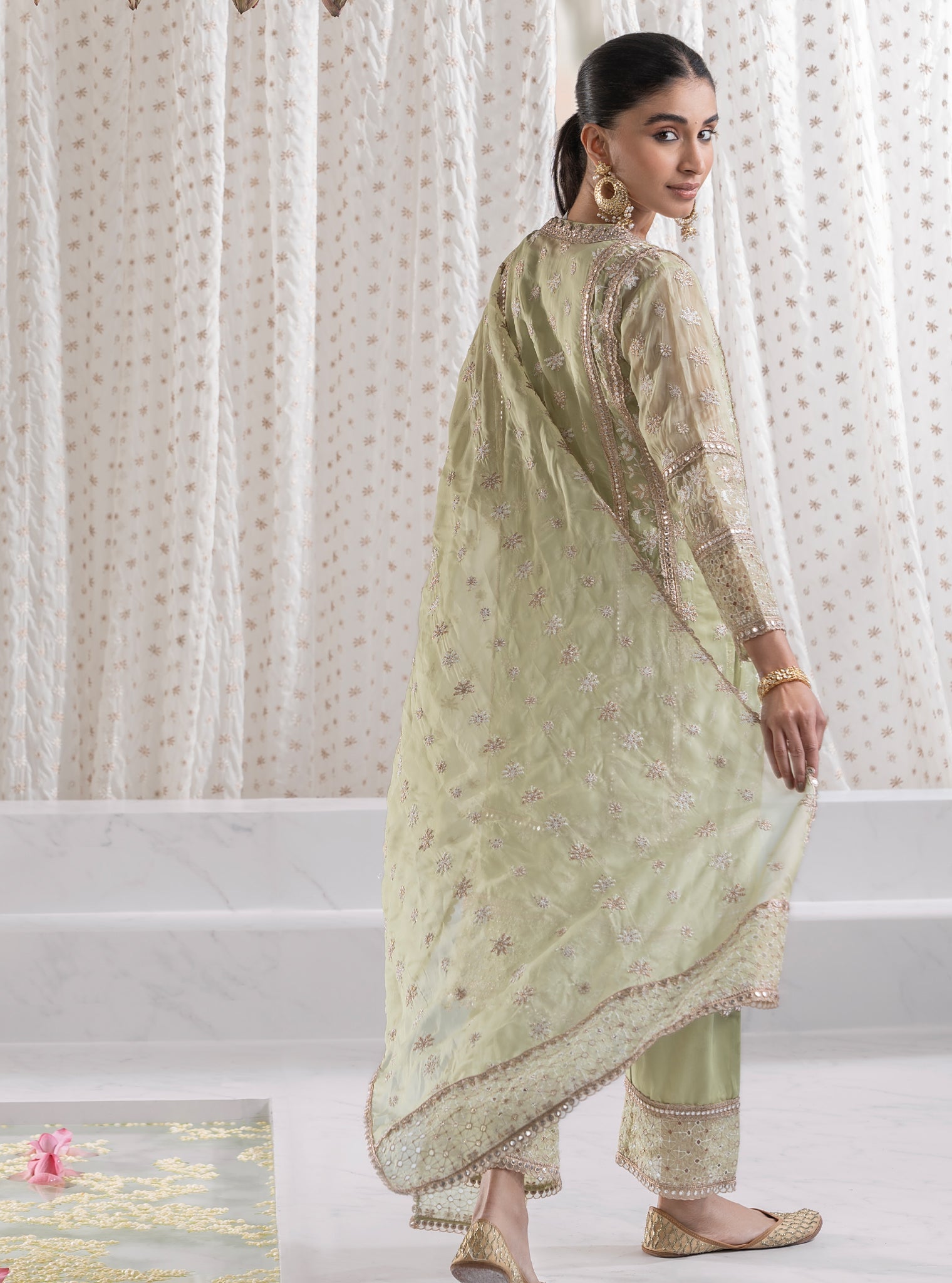 Mulmul Organza Ilahi Green Kurta With Mulmul Pima Ilahi Green Pant