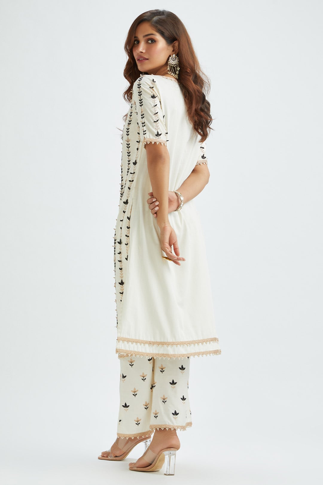 Mulmul Supima Satin Lynn Off White Kurta With Lynn Off White Pant