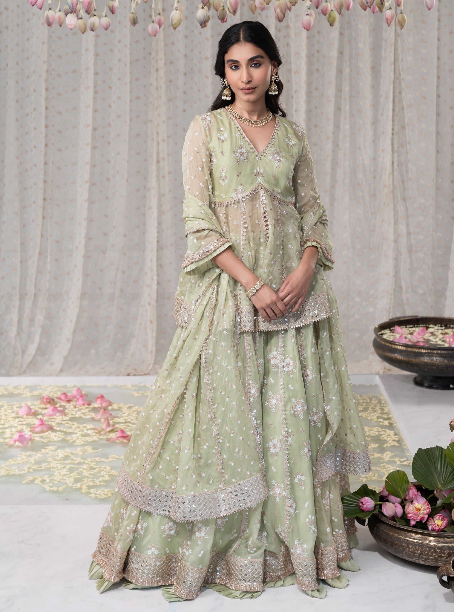 Mulmul Organza Rajnigandha Short Anarkali Green Kurta With Mulmul Organza Rajnigandha Green Lehenga