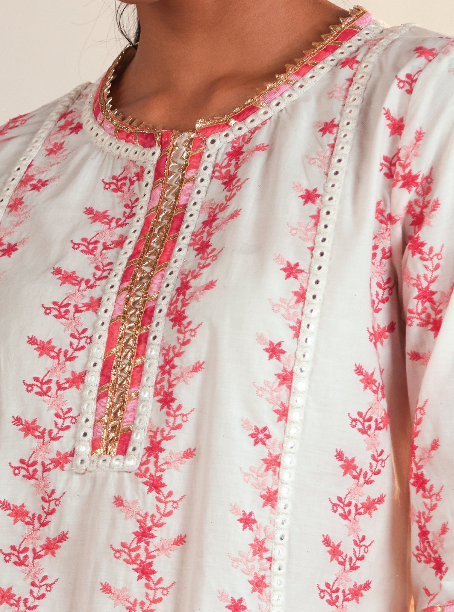 Mulmul Cotton Tiana Off White/Pink Kurta With Tiana Off White/Pink Pant