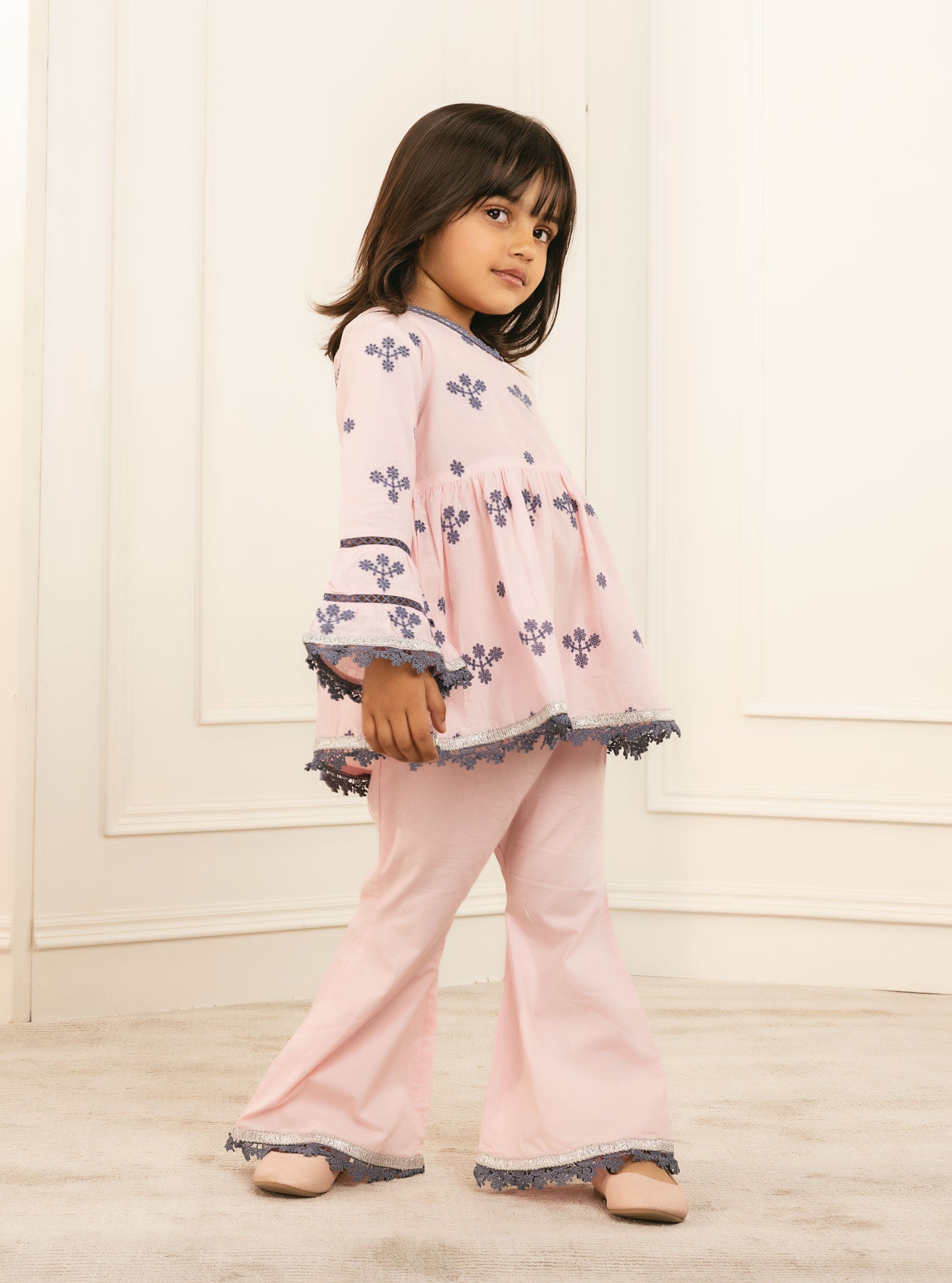 Mulmul Cotton Bud Pink Kurta With Bud Pink Pyajama