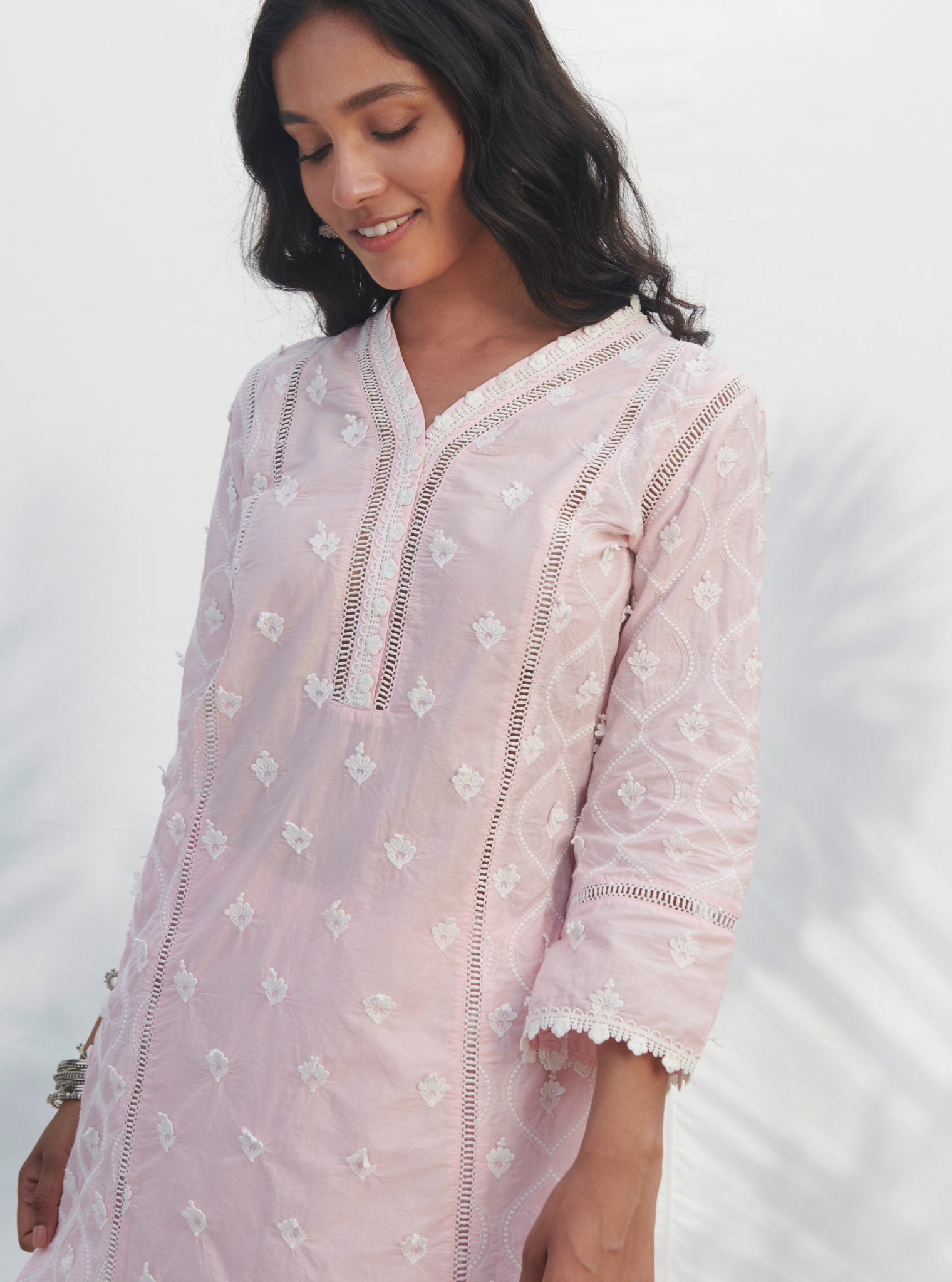 Mulmul Cotton Zarani Pink Kurta With Mulmul Cotton Zarani Pink Garara